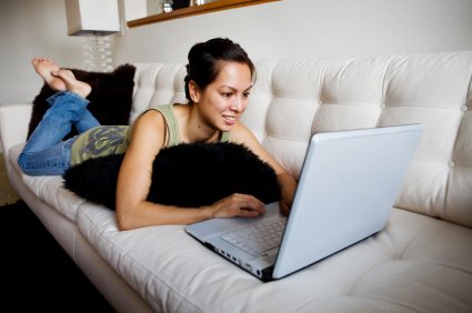 Time Spent Online Linked to Overall Happiness