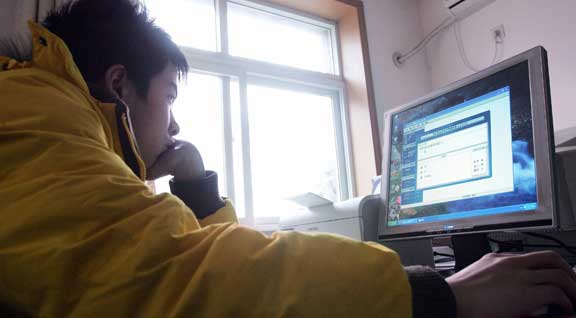 Teen Depression Risk Increases with Excessive Internet Use